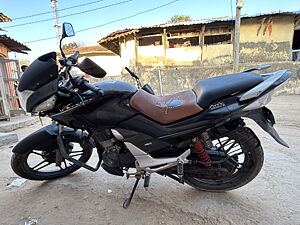 Second Hand Hero CBZ X-Treme ES in Ahmedabad