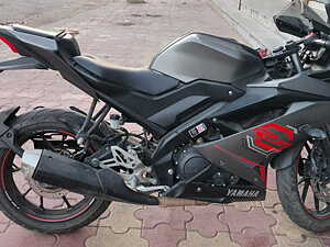 Second Hand Yamaha YZF Dual Channel ABS - BS VI in Ahmedabad