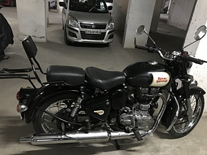 Second Hand Royal Enfield Classic Standard in Panaji