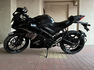 Second Hand Yamaha YZF DarkNight - ABS in Thane