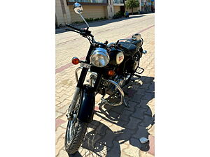 Second Hand Royal Enfield Classic Standard in Chandigarh