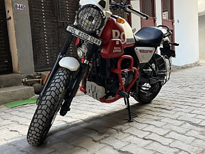 Second Hand Royal Enfield Scram 411 White Flame and Silver Spirit in Delhi