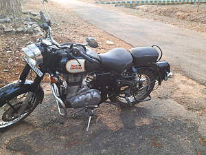 Second Hand Royal Enfield Classic Classic Chrome - Dual Channel ABS in Shimoga