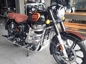 Second Hand Royal Enfield Classic Halcyon - Dual Channel ABS in Vadodara