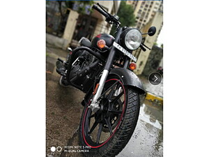 Second Hand Royal Enfield Classic Chrome and Stealth - BS VI in Mumbai
