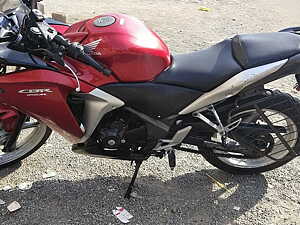 Second Hand Honda CBR-250R Sports Red-ABS in Veraval