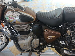 Second Hand Royal Enfield Classic Classic Chrome - Dual Channel ABS in Vijaywada