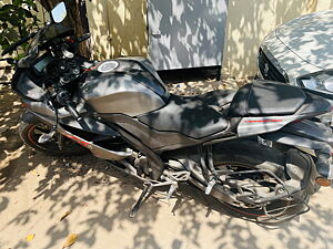 Second Hand Yamaha YZF Dual Channel ABS - BS VI in Vadodara