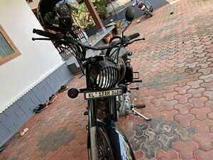 Second Hand Royal Enfield Classic Classic Signals - Dual Channel ABS in Kannur