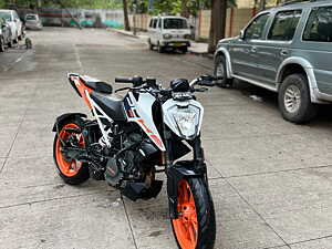 Second Hand KTM Duke Standard [2022] in Pune