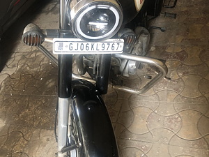 Second Hand Royal Enfield Classic ABS in Navi Mumbai