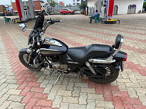 Second Hand Bajaj Avenger Standard in Kolkata