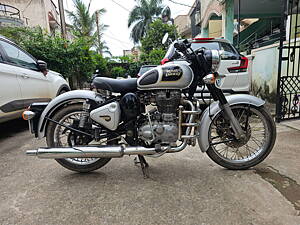 Second Hand Royal Enfield Classic Single Disc in Raipur