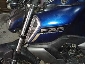 Second Hand Yamaha FZ Standard in Agra