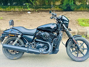 Second Hand Harley-Davidson Street Standard in Delhi