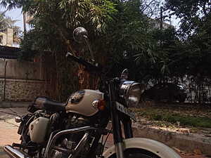 Second Hand Royal Enfield Classic Halcyon - Single Channel ABS in Ahmednagar