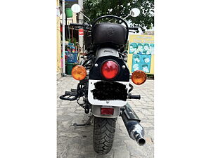 Second Hand Royal Enfield Classic Standard in Indore