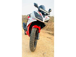 Second Hand Yamaha YZF Metallic Red [2022] in Bangalore