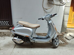 Second Hand Vespa VXL BS VI in Delhi