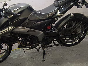 Second Hand Bajaj Pulsar Standard in Delhi