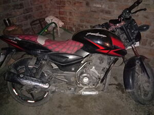 Second Hand Bajaj Pulsar Single Disc in Ujjain