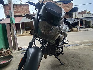 Second Hand Bajaj Pulsar Disc in Lakhimpur Kheri