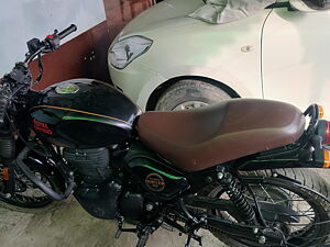 Second Hand Royal Enfield Hunter 350 Retro Factory in Ghaziabad