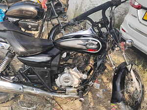 Bajaj avenger second hand price sale