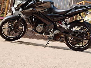 Second Hand Bajaj Pulsar Single Disc in Gulbarga