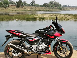 Second Hand Bajaj Pulsar Standard in Raipur