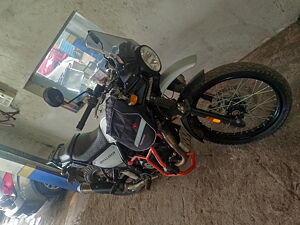 Second Hand Royal Enfield Himalayan Dual Tone - BS VI [2021] in Ratnagiri