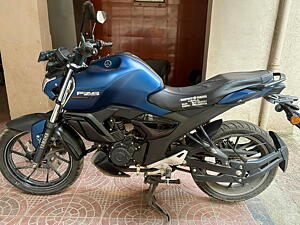 Second Hand Yamaha FZ Standard in Navi Mumbai