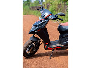 Second Hand Aprilia SR Carbon - BS VI in Malappuram