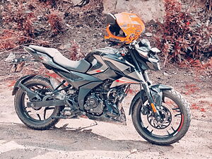 Second Hand Bajaj Pulsar Dual Channel ABS [2022] in Solan