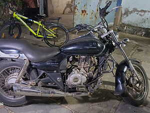 Second Hand Bajaj Avenger Standard in Bhilai