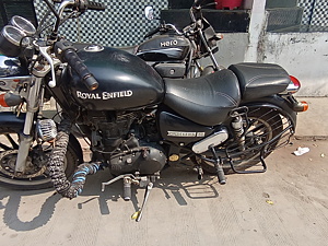 Second Hand Royal Enfield Thunderbird Standard in Surat