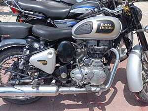 Second Hand Royal Enfield Classic Signals in Amritsar