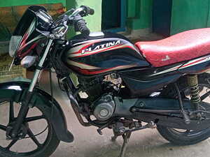 Second Hand Bajaj Platina Platina 100 Spoke Wheel in Damoh