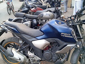 Second Hand Yamaha FZ Standard - BS VI [2021] in Kolkata