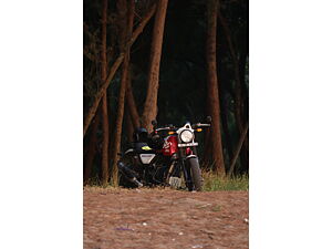 Second Hand Royal Enfield Scram 411 White Flame and Silver Spirit in Thrissur