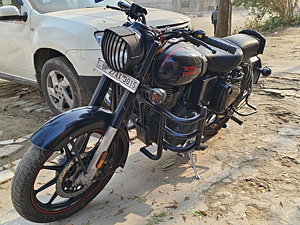 Second Hand Royal Enfield Classic Redditch Edition - Dual Disc in Shahjahanpur