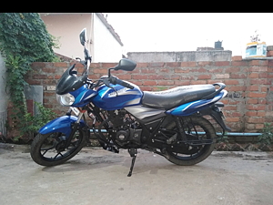 Second Hand Bajaj Discover Drum in Bhubaneswar