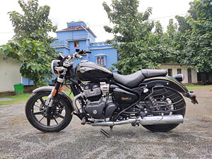 Second Hand Royal Enfield Super Meteor 650 Interstellar in Bhubaneswar