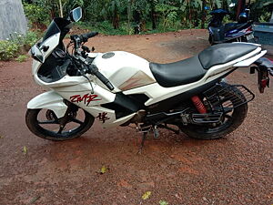 Second Hand Hero Karizma ZMR - 2014 Standard in Kasaragod