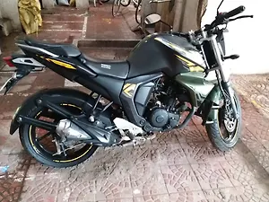 Second Hand Yamaha FZ Ltd Edition-Rear Drum in Patna