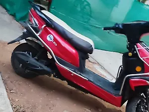 レオ 2023 Kawasaki ZX-10R GCC * Kawasaki warranty * Kawasaki service