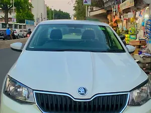 Skoda Rapid Ambition 1.6 TDI CR MT