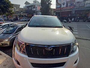 Second Hand Mahindra XUV500 W10 AWD in Lucknow