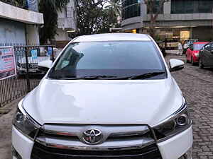 Second Hand टोयोटा इनोवा क्रिस्टा 2.4 vx 8 str [2016-2020] in मुंबई