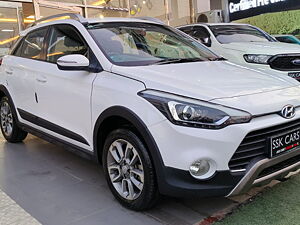 Second Hand Hyundai i20 Active 1.4 SX in Lucknow